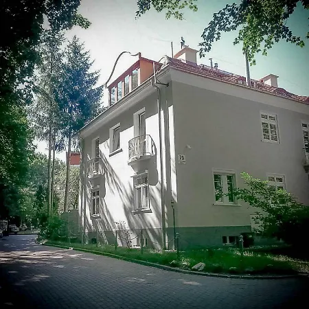 Apartament Sopocki Dworek